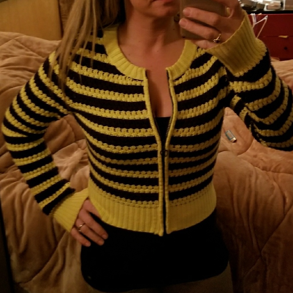 Black and yellow zip up sweater
